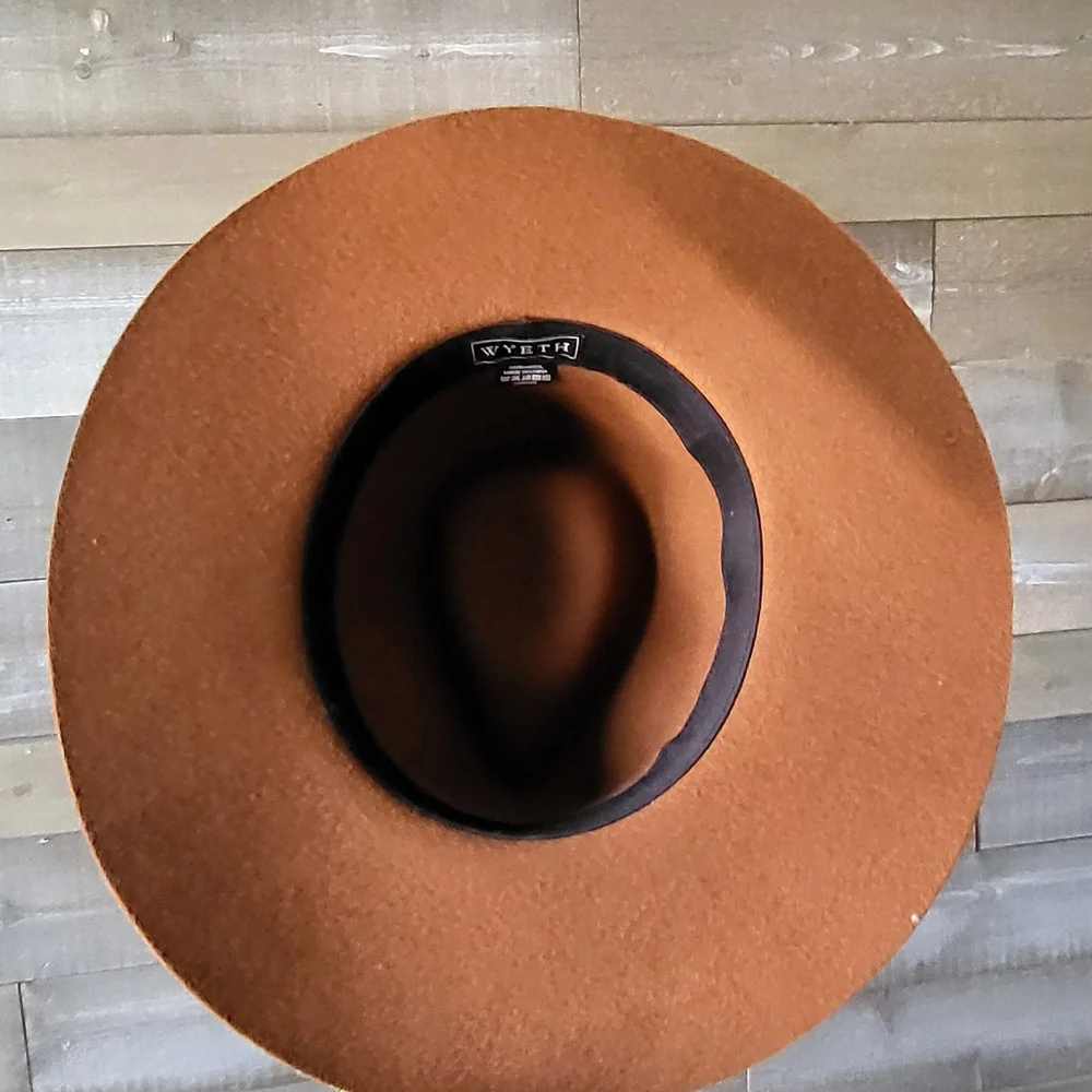 Classic Western Style Wide Brim Fedora Hat in Caramel Brown